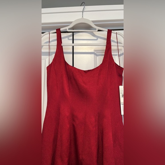 NWT Aiden Mattox hammered satin high low dress size 6 color wine - Picture 3 of 7